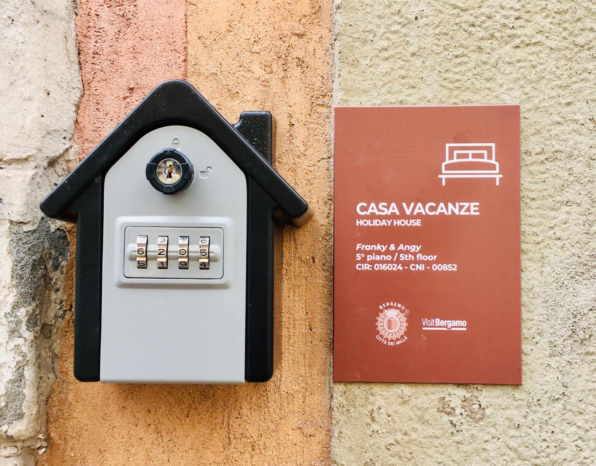 Franky & Angy Casa Vacanze Bergamo Kültér fotó